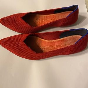 Flame Rothy’s “the point”